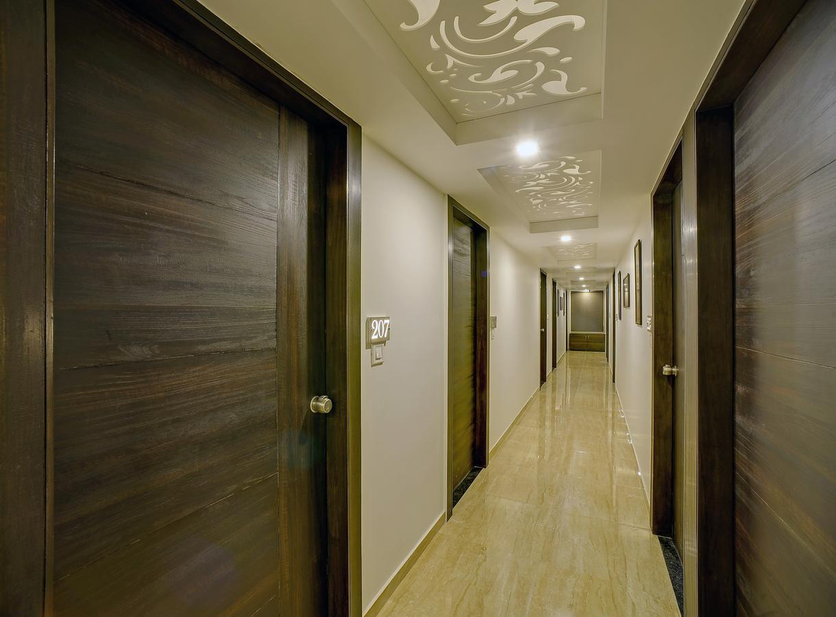 Rudra Royale Hotel Ahmadábád Kültér fotó